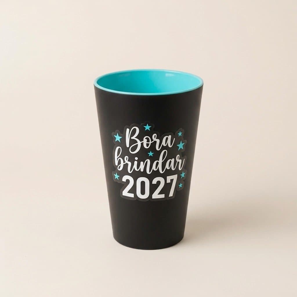Caldereta preta com interior tiffany e a frase Bora brindar 2027