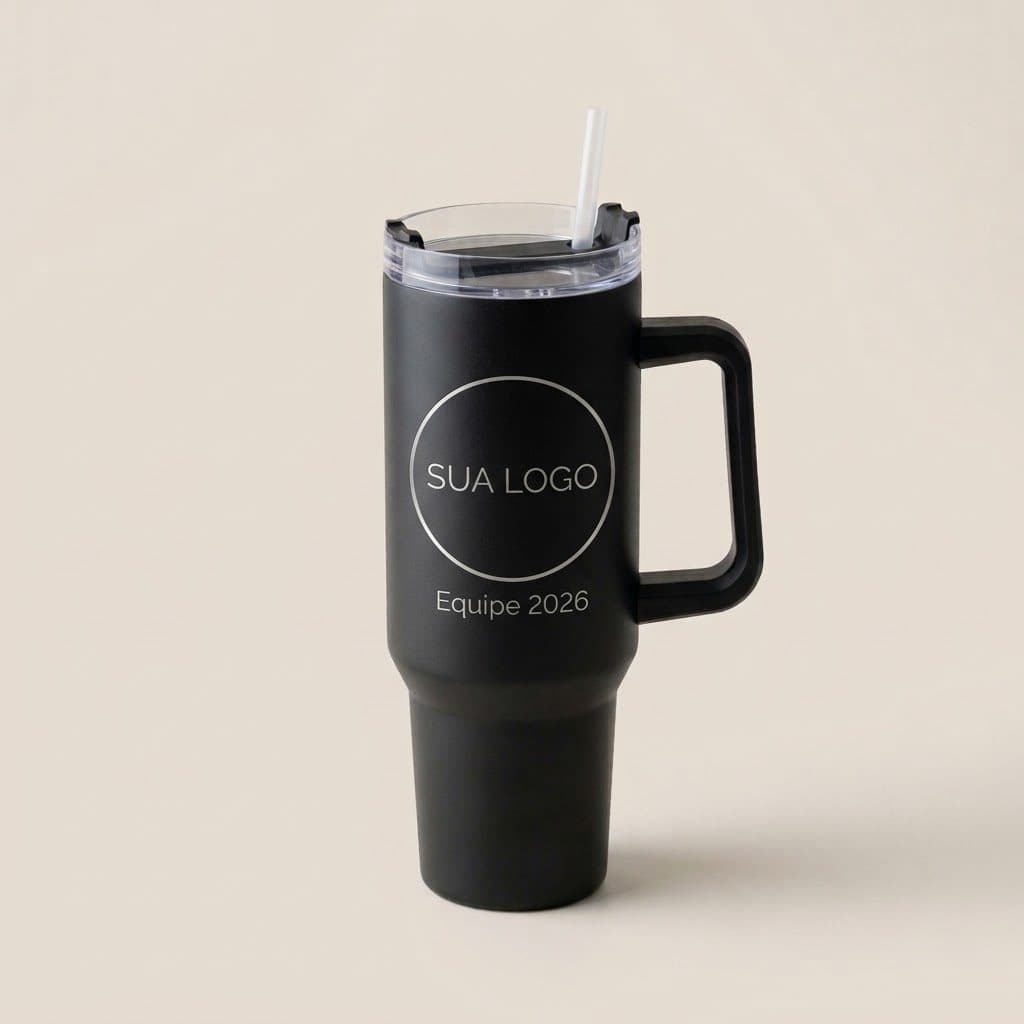 Copo térmico gravado a laser com a logo da empresa